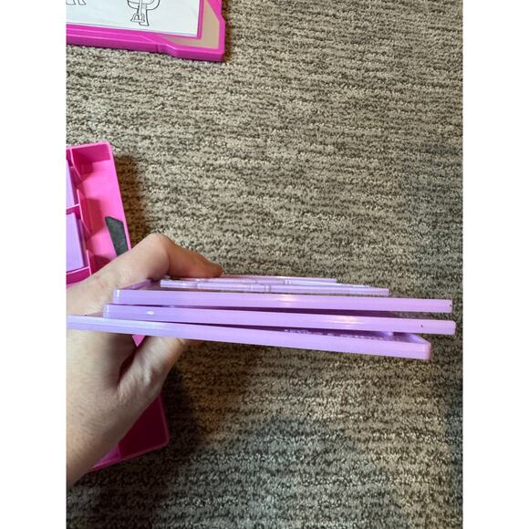 Melissa & Doug Fashion Design and Crayola Light up Tracing Pad. - Picture 9 of 11